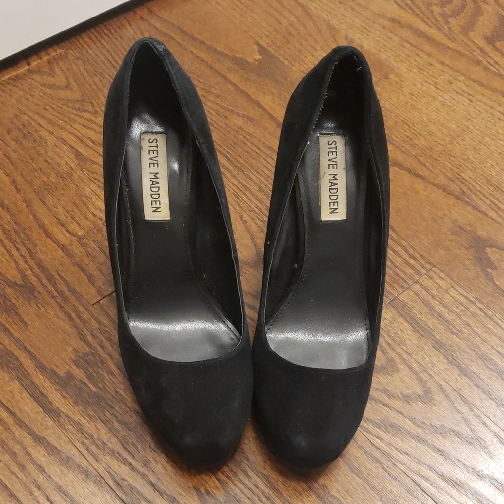 Steve Madden Black Suede Heels